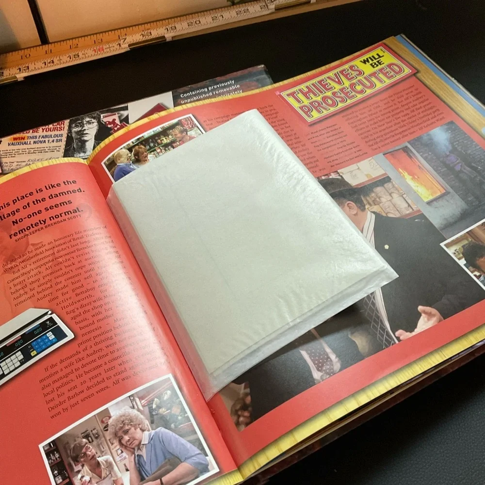 Coronation Street Lot DVDs Books Treasures Box Set TV Show Fan Collectibles‎ - Picture 12 of 15